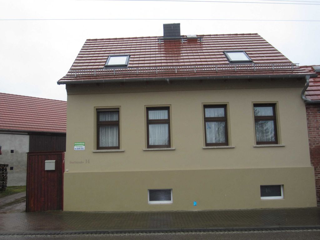 Ferienhaus Ruhepol für gestresste Leute, Straßenansicht