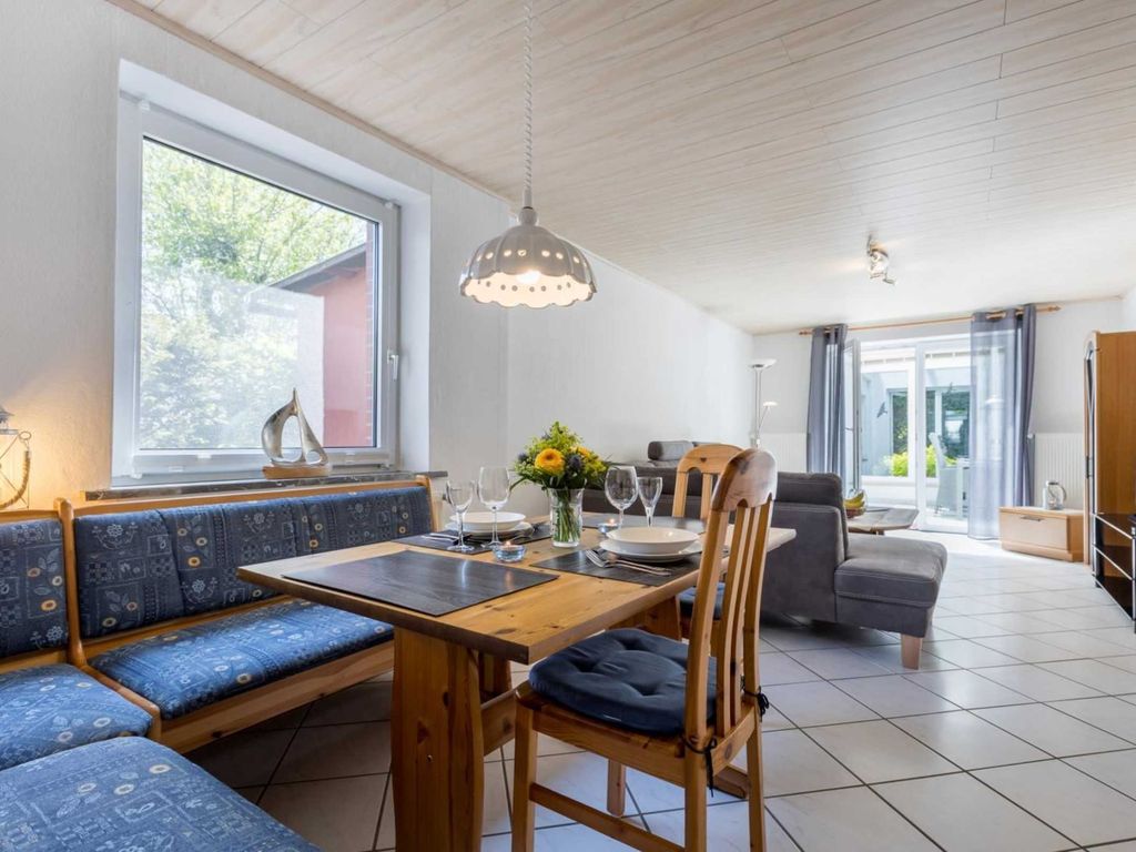Wohnzimmer und Essbereich