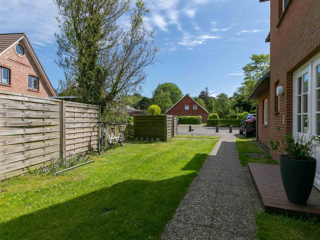 Fahrradständer vor dem Haus