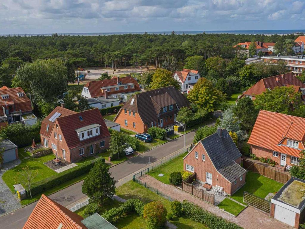 Luftbild mit Meerespanorama