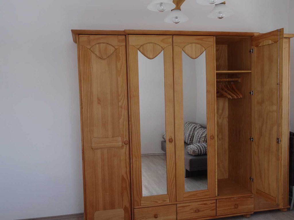 Großer Kleiderschrank