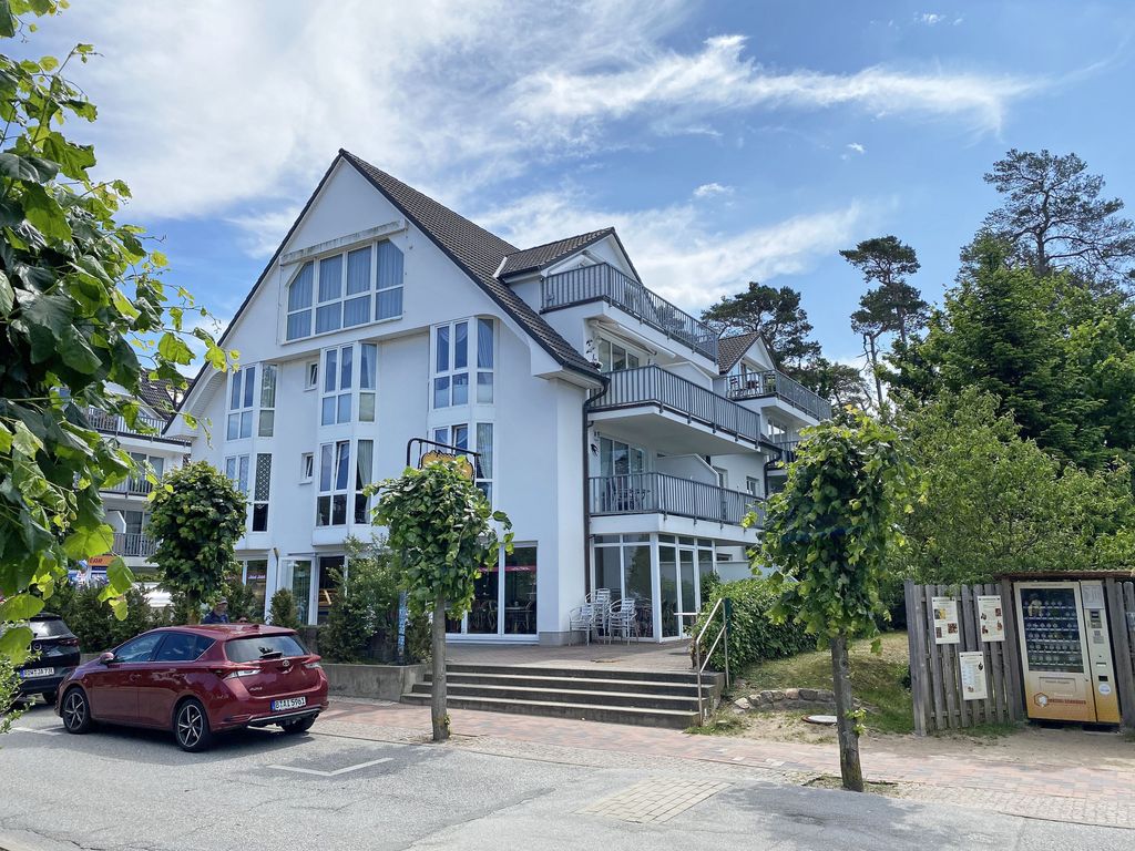 seitlicher Blick zur Strandstraße 10