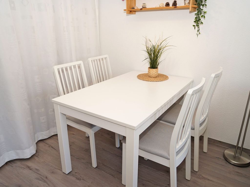 Esstisch im Wohnzimmer