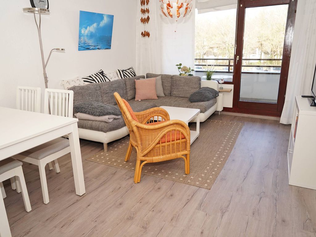 Wohnzimmer und Balkon