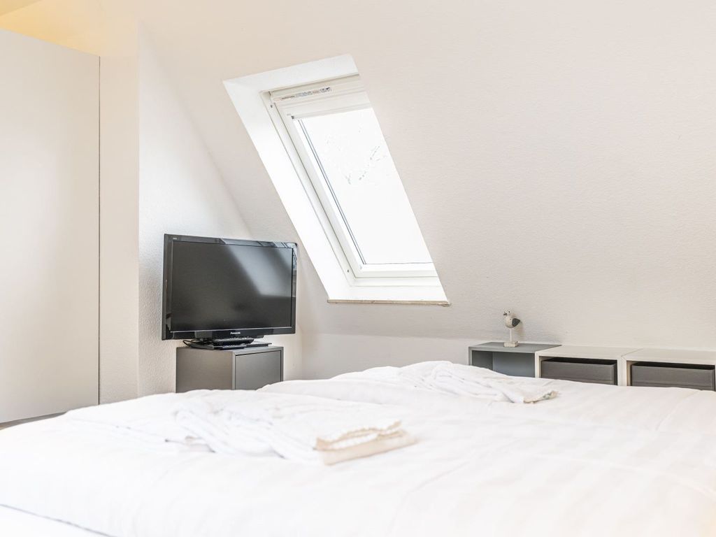 2. Schlafzimmer