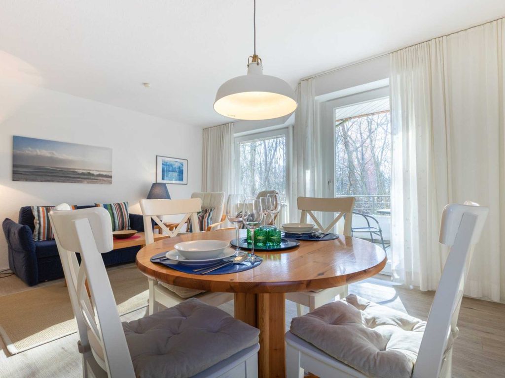 Wohnzimmer mit Essbereich
