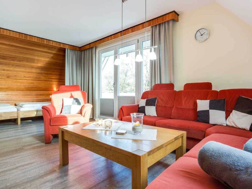 Wohnzimmer mit Schlafbereich