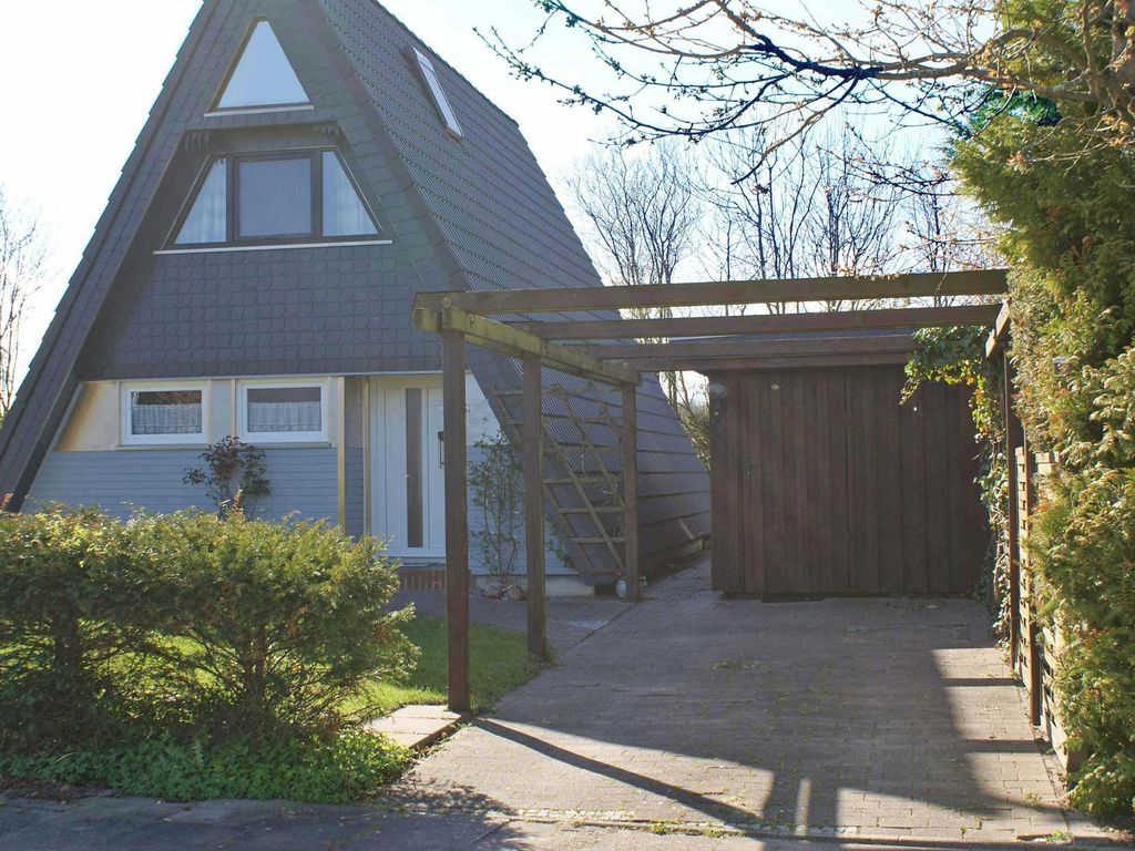 Zeltdachhaus - Parkplatz vor der Haustür
