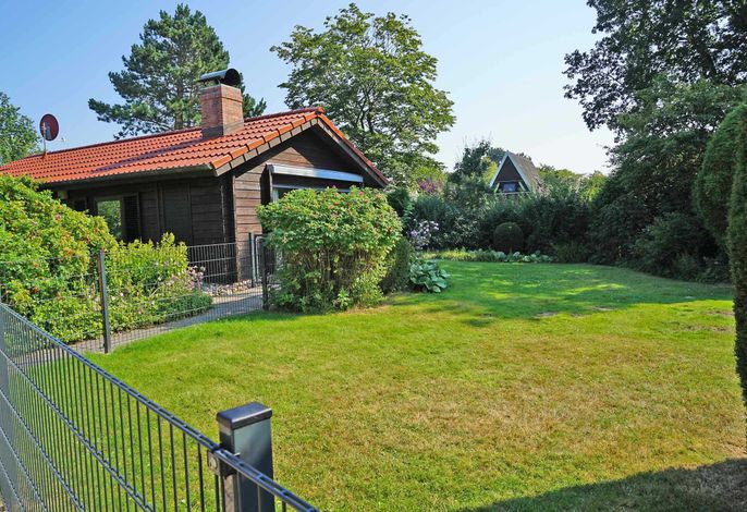 - mit Zaun in ruhiger Lage