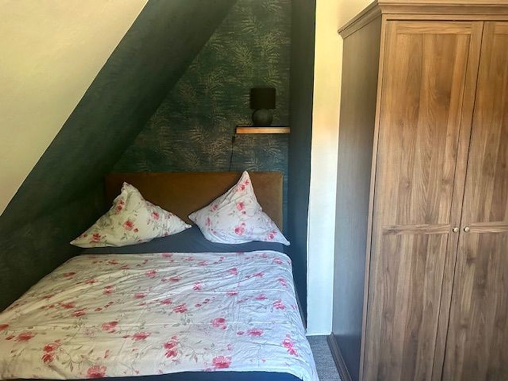 Schlafzimmer mit Doppelbett