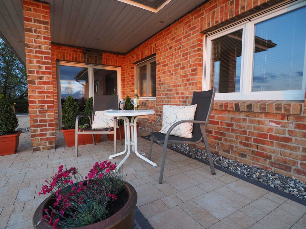 Windgeschützte Terrasse zur Abendsonne