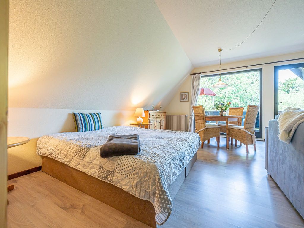 Doppelbett im Wohnbereich