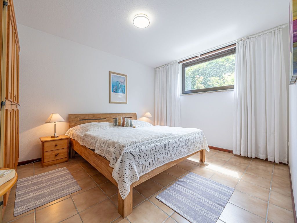 Schlafraum mit Doppelbett