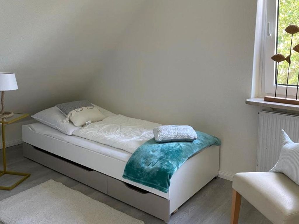 Schlafzimmer 2 mit erweiterbarem Einzelbett