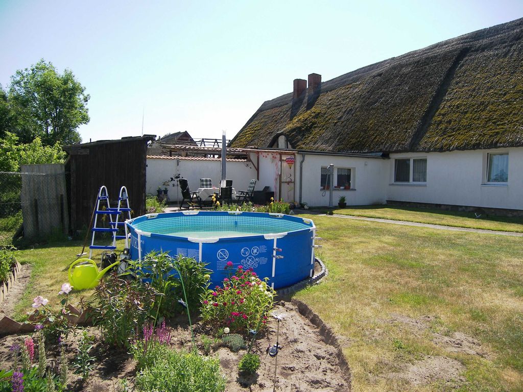 Innenhof mit Pool