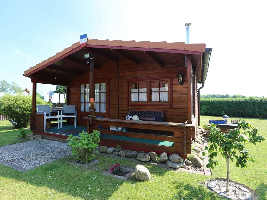 Gartenhäuschen mit Spielen