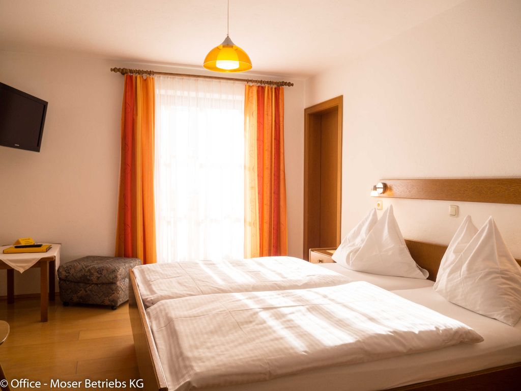 Familienzimmer-1. Raum im 1. Stock