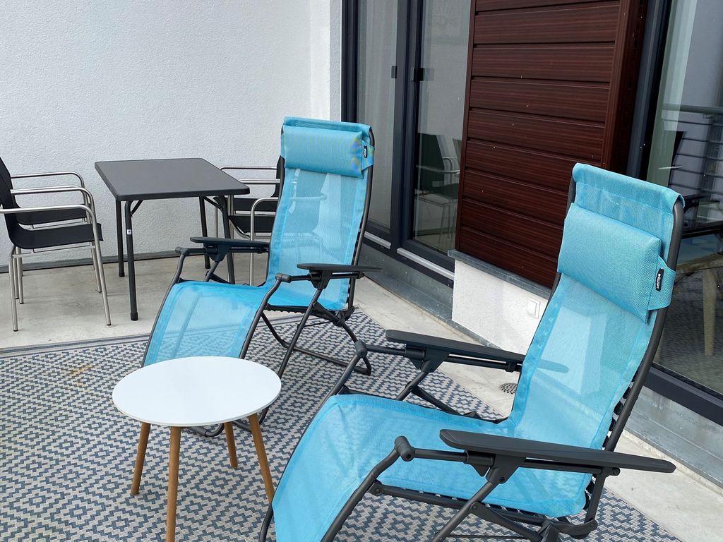 große Terrasse mit Sundüberblick