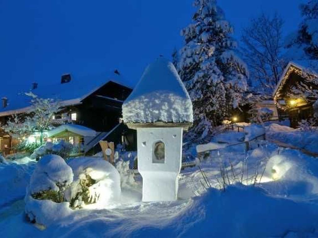 Dorfplatz im Winter