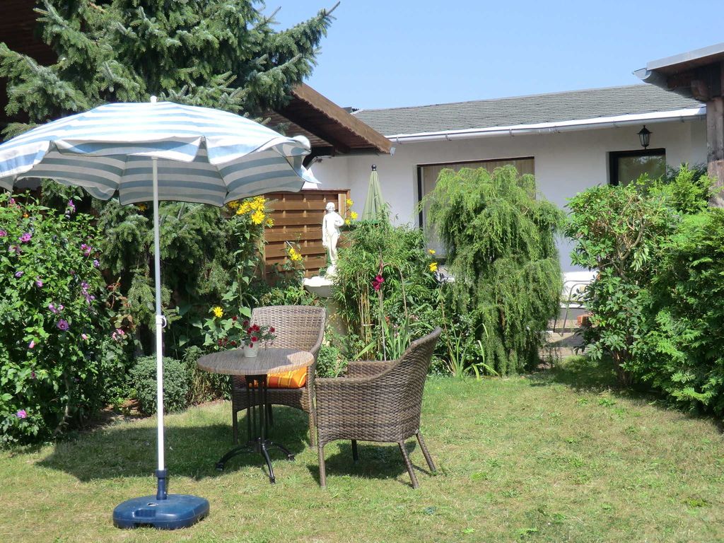 Gartenanlage mit Blick  auf das Strandgut