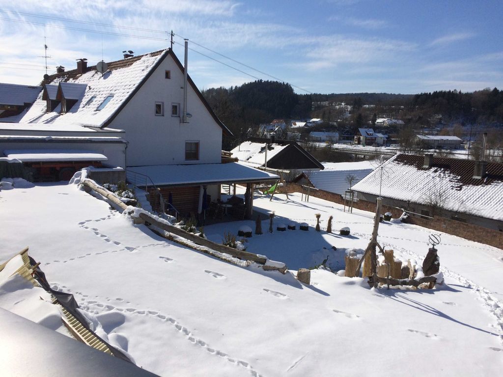Die Giebelseite des Hauses