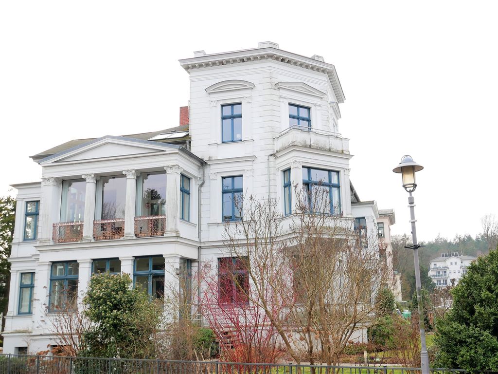 Villa in Heringsdorf *400m vom Ostseestrand* Herrmann