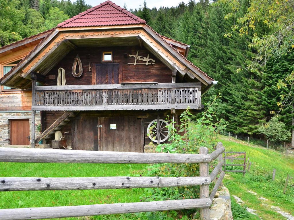 Aussenansicht im Sommer