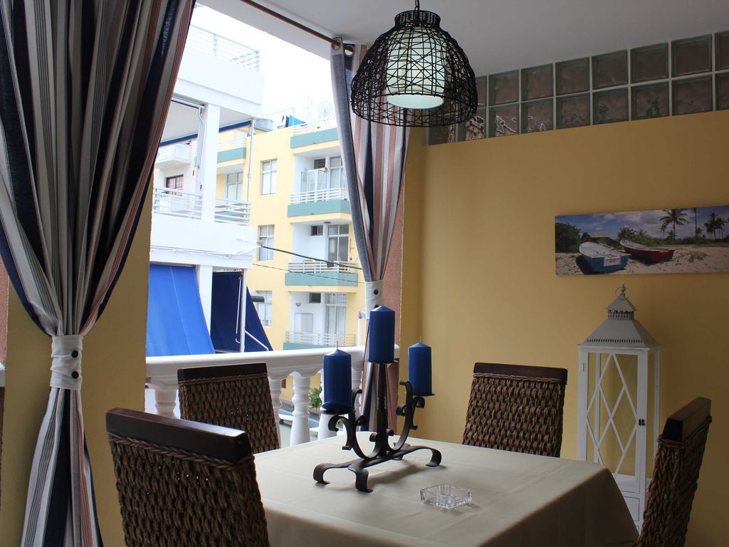überdachte Terrasse