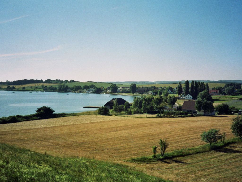 Ort Alt-Reddevitz - direkt am Bodden