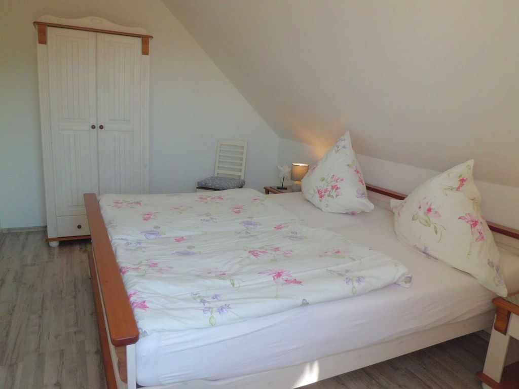 Schlafraum mit Doppelbett