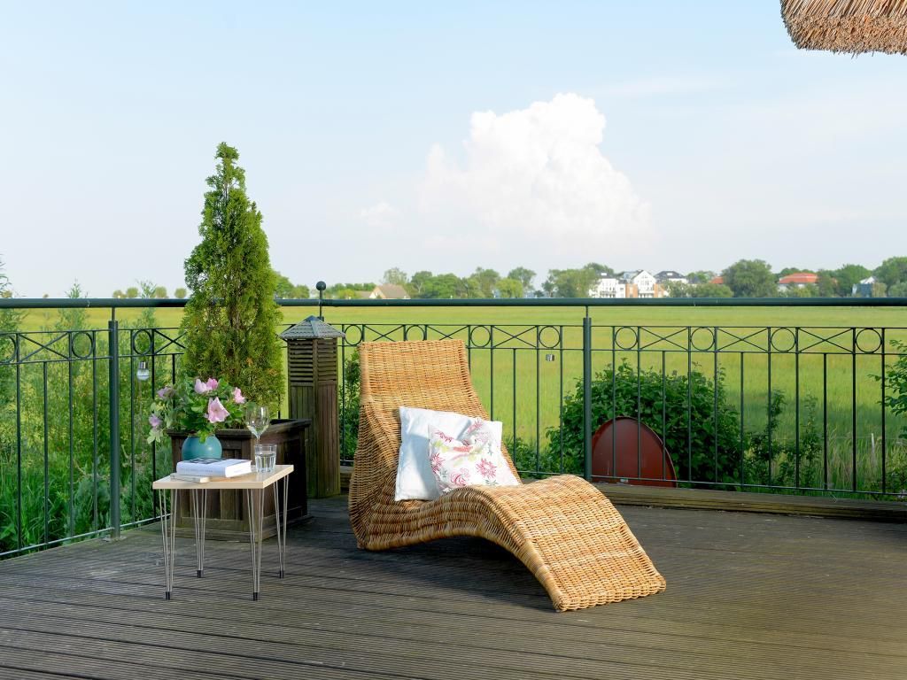 Wildrose - Blick auf die Dachterrasse