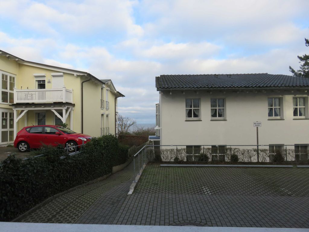 Blick vom Balkon am Wohnzimmer