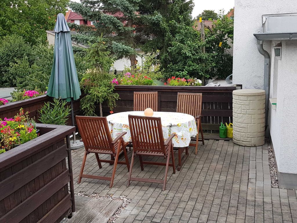 Hof mit Sitzbereich