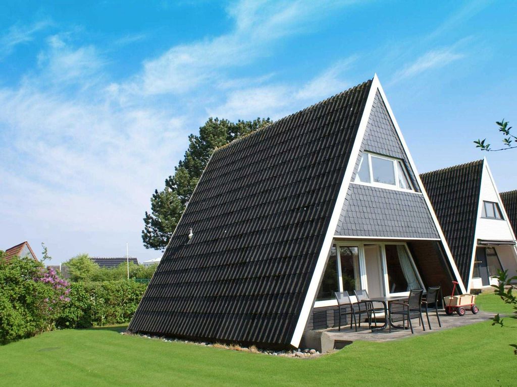 Zeltdachhaus in Strandnähe mit W-LAN