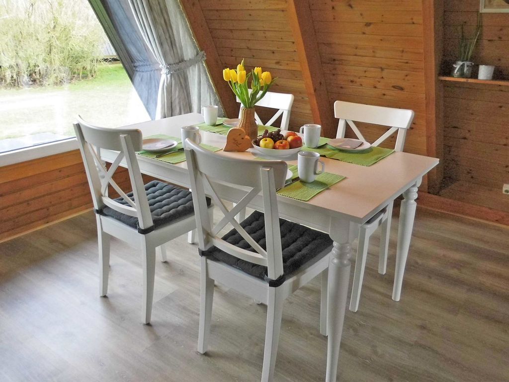 Esstisch im Wohnzimmer