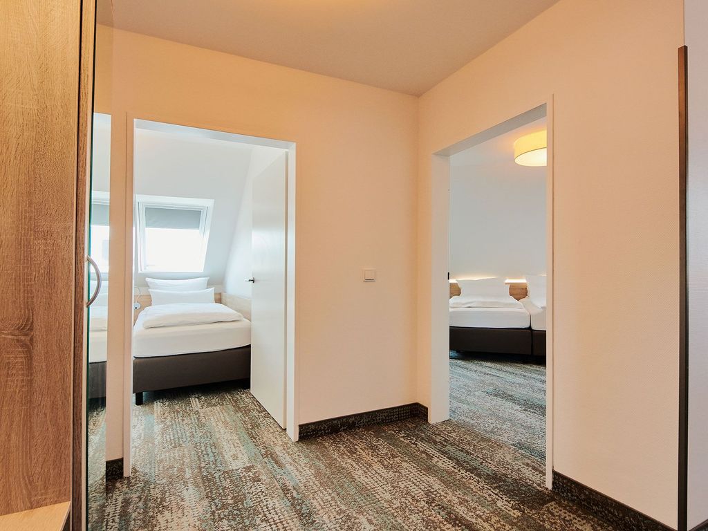 (RWP) Hotel Frisia, 14006