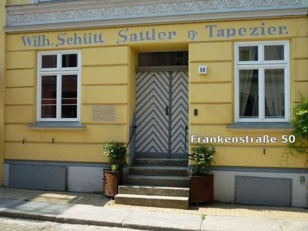 Eingang - Frankenstrasse 50 zur Kajüte 1 und Kleinstes Ferienhaus