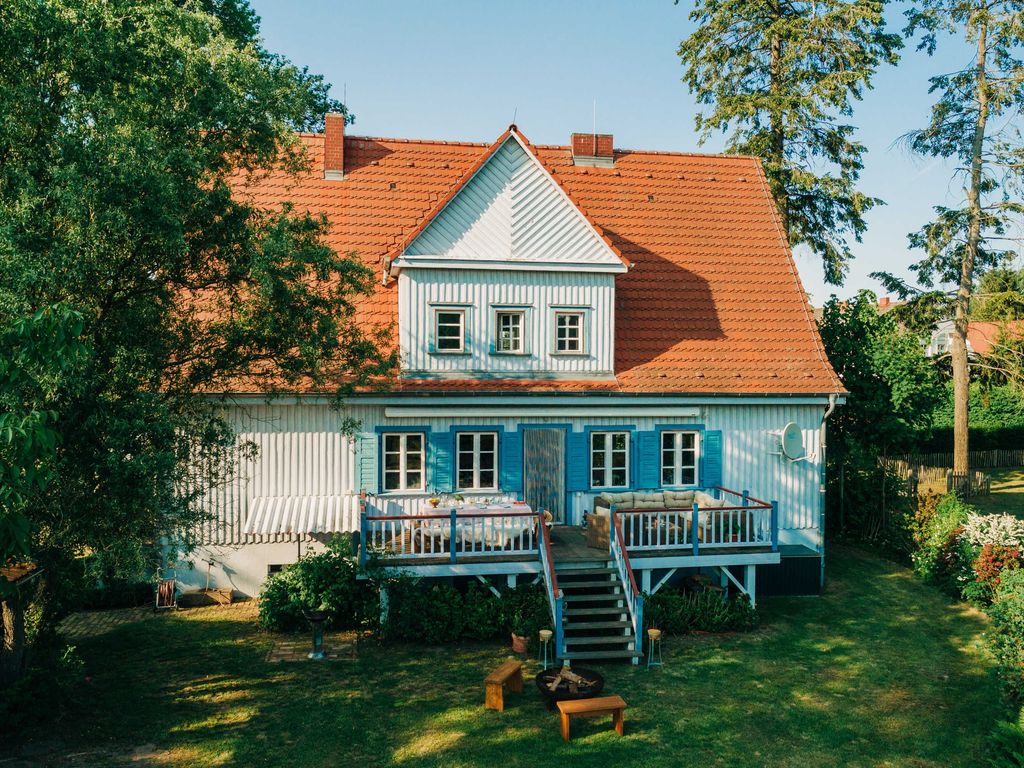 Ehemaliges Forsthaus Rieth mit großer Sonnenterrasse