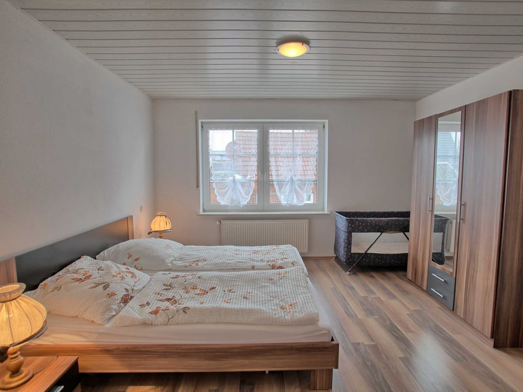 Elternschlafzimmer mit Doppelbett