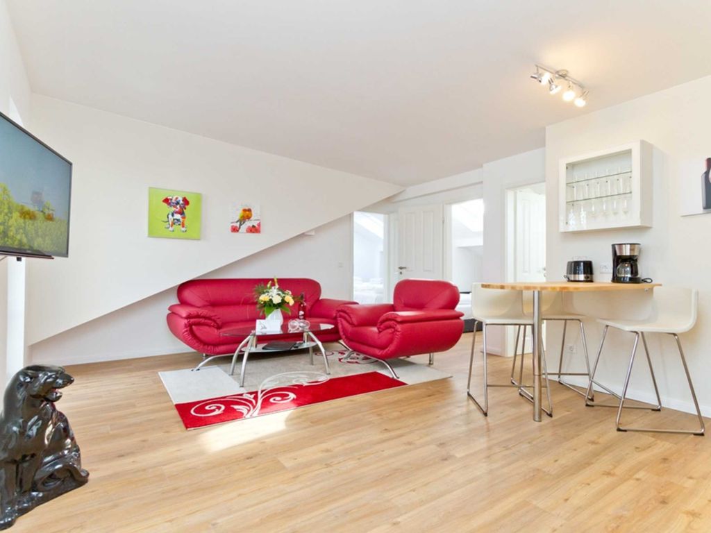 Wohnzimmer mit Essbereich