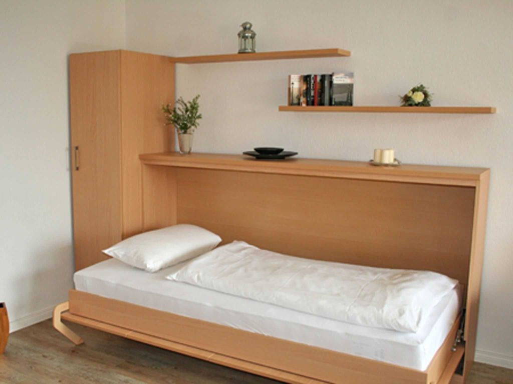 Schrankbett