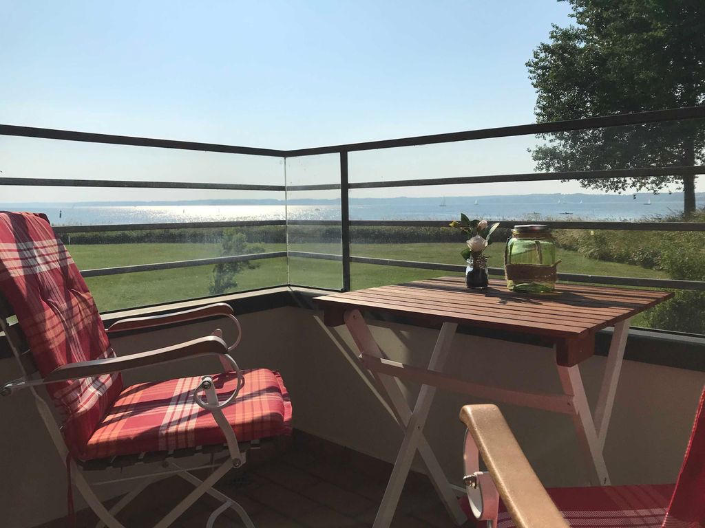 Balkon 2 (vom Schlafzimmer aus)